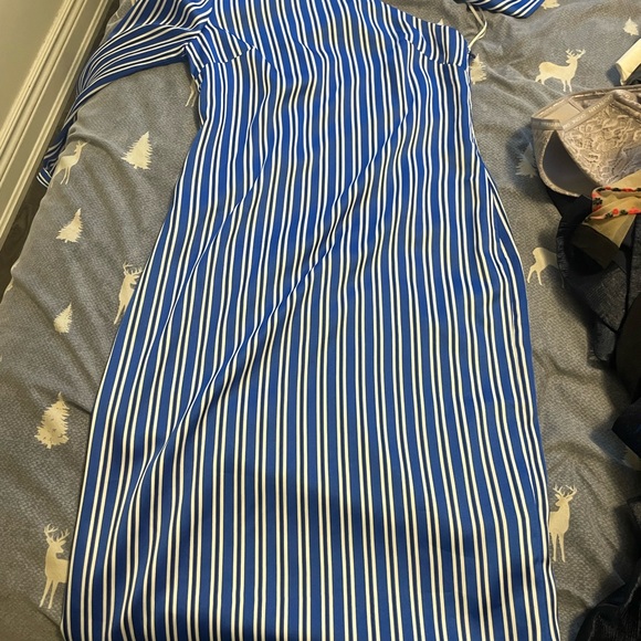 Dress - Picture 2 of 16